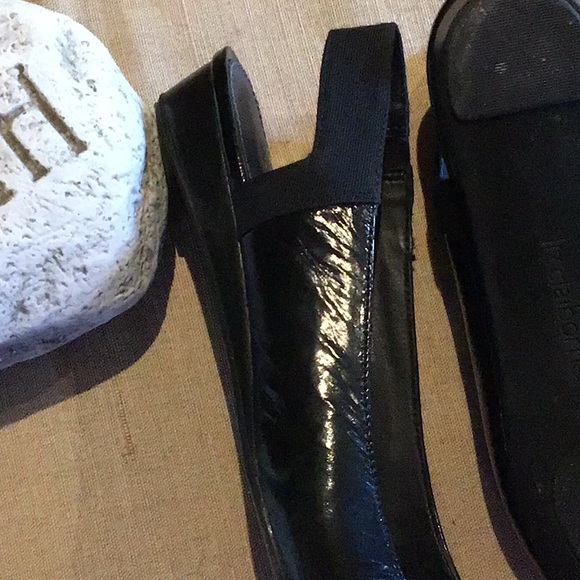 Liz Claiborne black flats - Picture 5 of 6